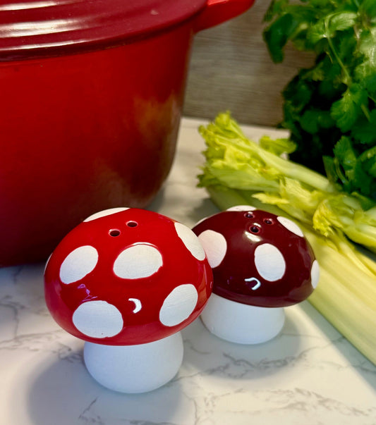 Mushroom Salt & Pepper Shaker Set